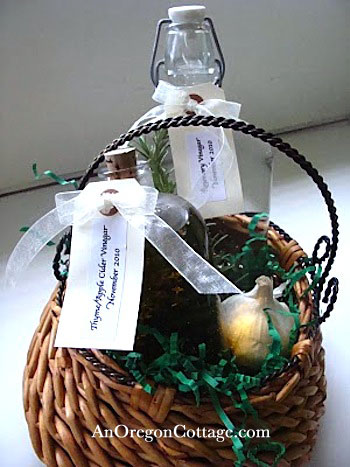 herbed-vinegars-basket herbed-vinegars-basket