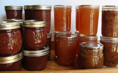 canned apple products