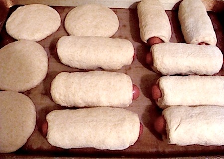 baking pigs-in-a-blanket