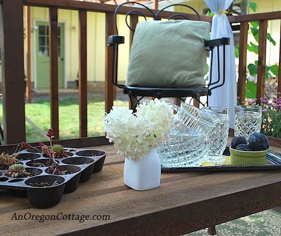 rusted-gazebo-table rusted-gazebo-table