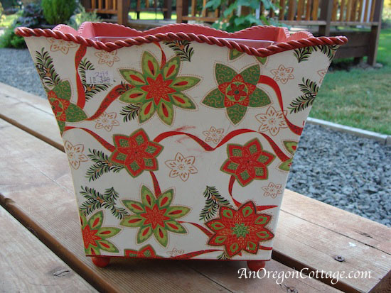 Christmas cachepot before Christmas cachepot before