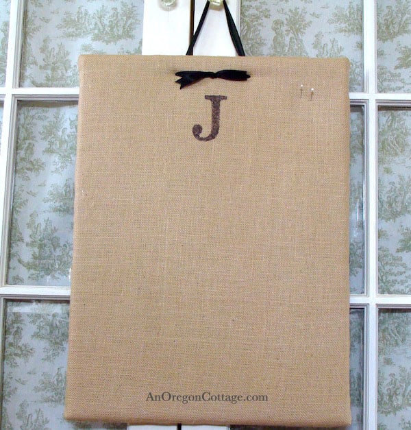 monogram-burlap-corkboard