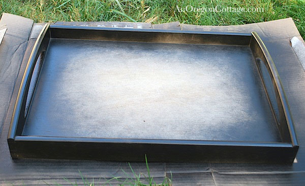 painting tray black