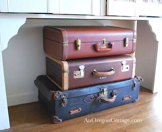 vintage-suitcases vintage-suitcases