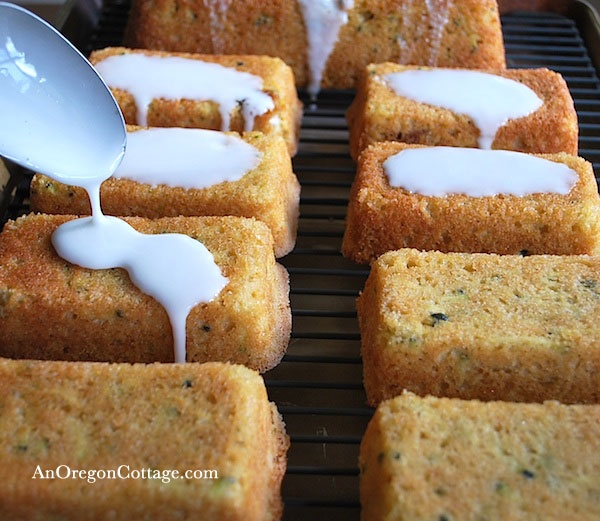 zucchini-lemon-bread-glaze zucchini-lemon-bread-glaze