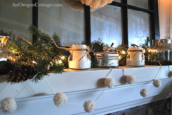 wool-pom-pom-garland2